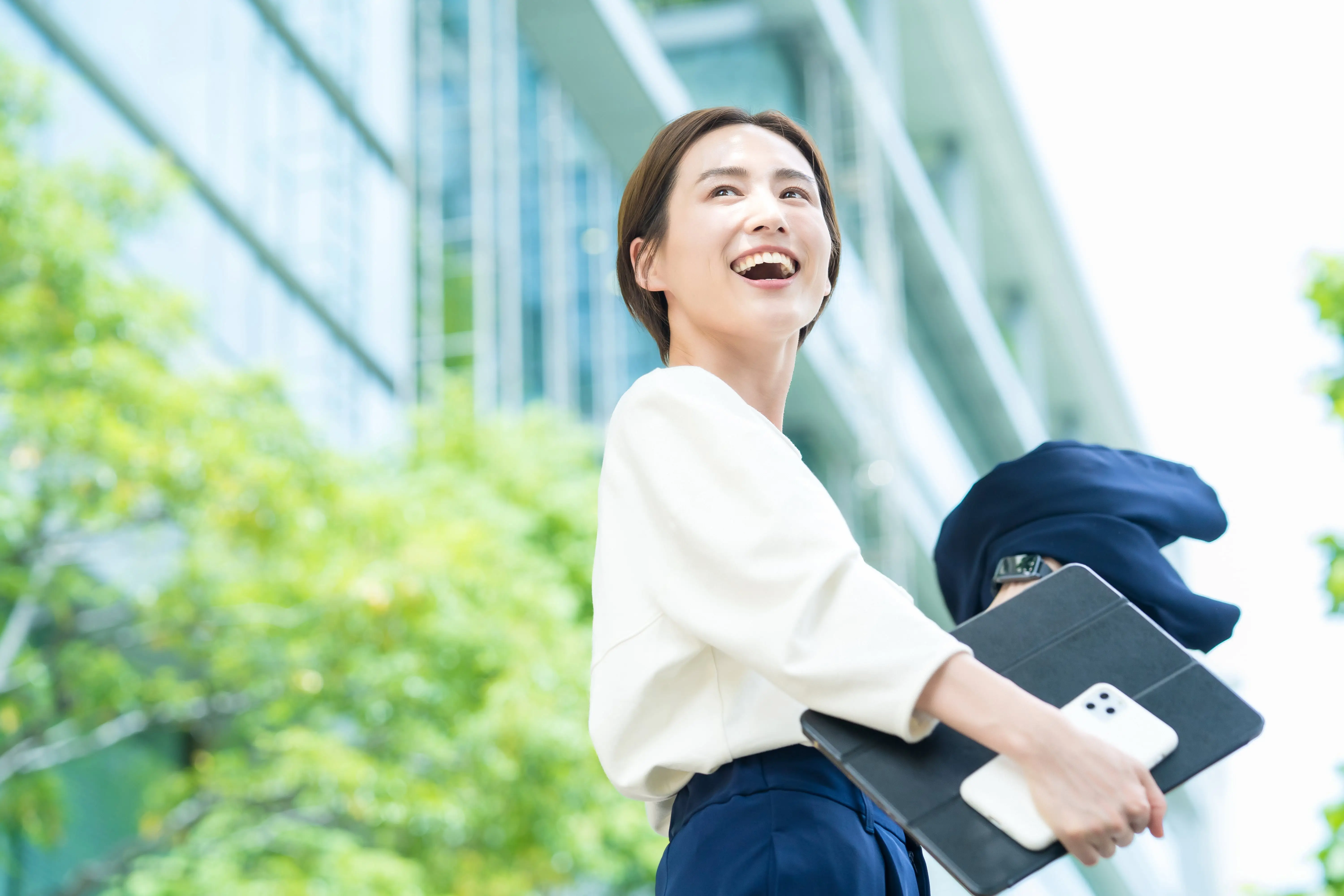開咬(オープンバイト)は歯列矯正で治る?マウスピース矯正はどうなの?治療方法と効果的なトレーニングもご紹介