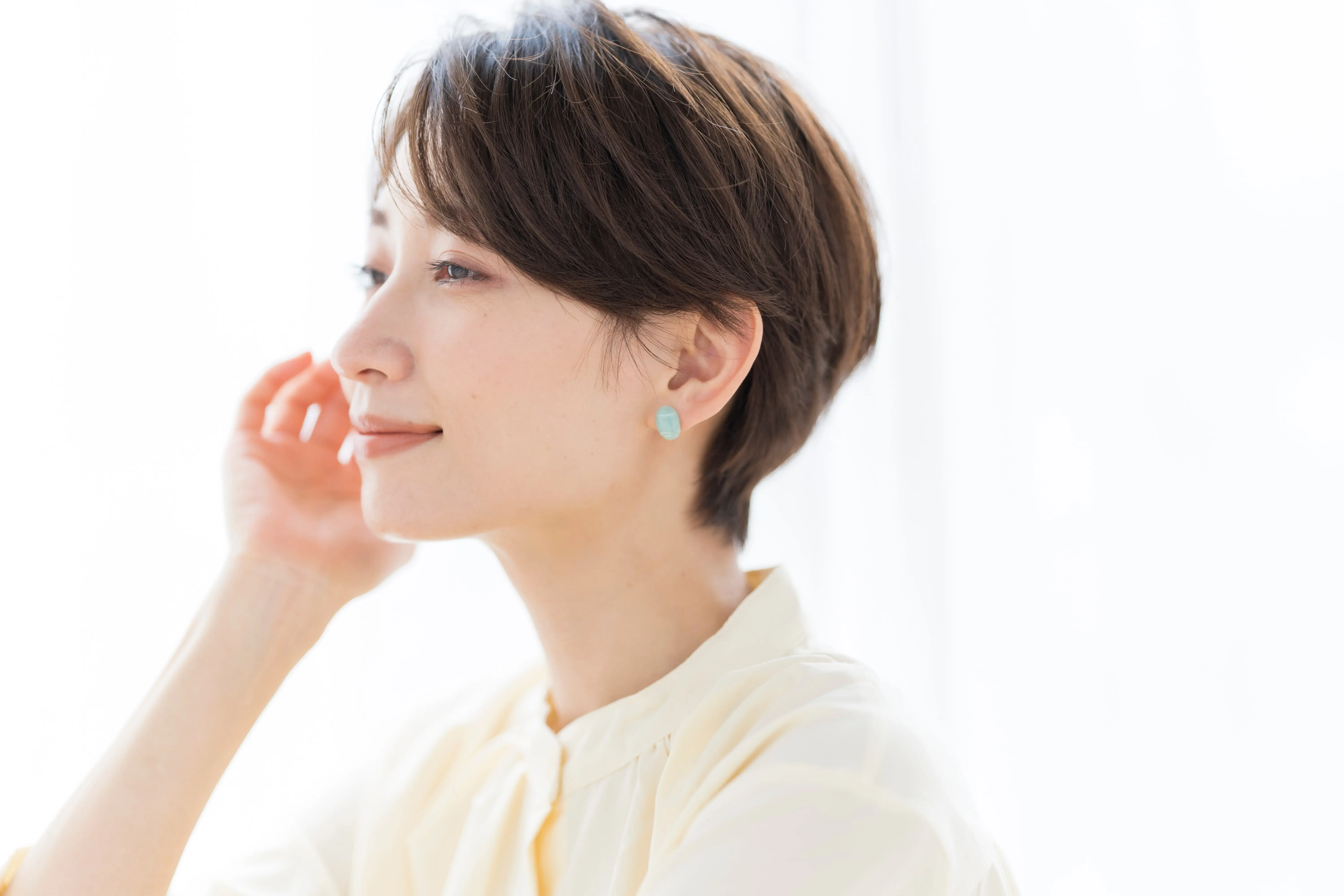受け口は歯列矯正で治るの?タイプ別の治療方法をご紹介!顔立ちの変化はどんな感じ?